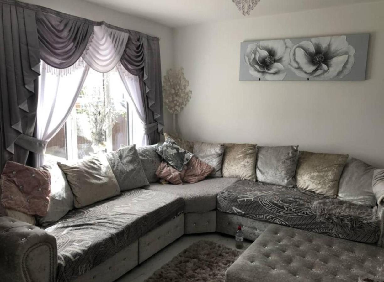 Impeccable 2-bed House In Holiday home *